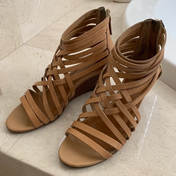 hinge Shoes - Gladiator Style Wedge Sandals